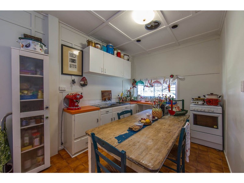 12 Robertson Avenue, Margate QLD 4019