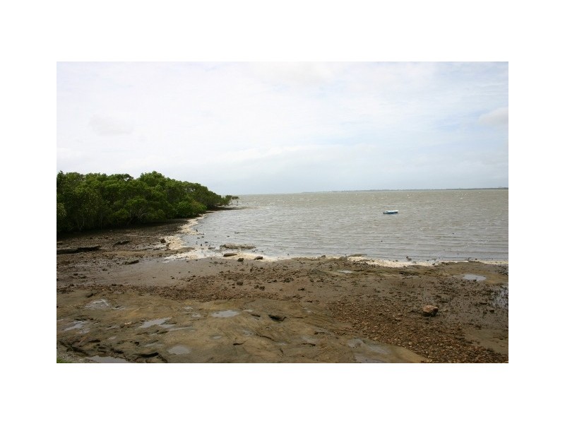 7 Beach Road, Deception Bay QLD 4508