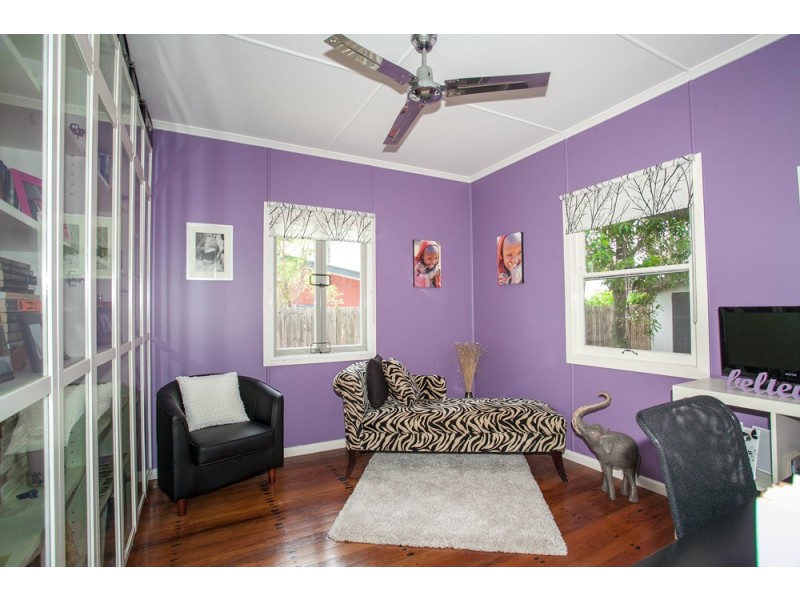 27 Garnet Street, Scarborough QLD 4020