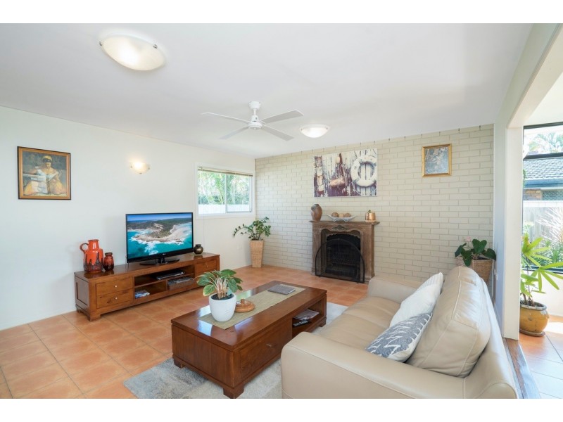 19 Leonard Street, Margate QLD 4019