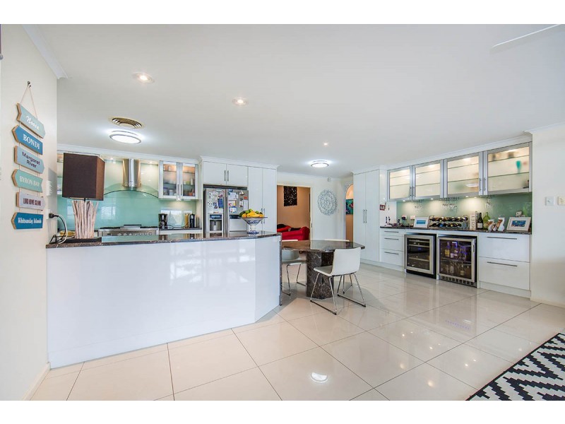 64 Southern Cross Drive, Newport QLD 4020