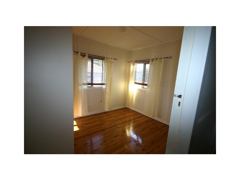 2 Anning Street, Margate QLD 4019