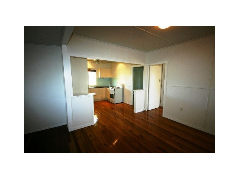 2 Anning Street, Margate QLD 4019