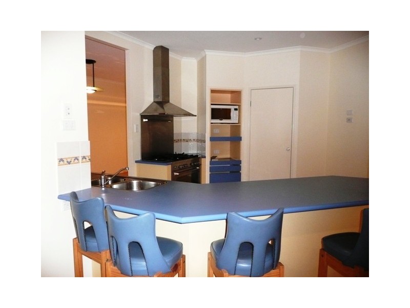 2 Frawley Street, Scarborough QLD 4020