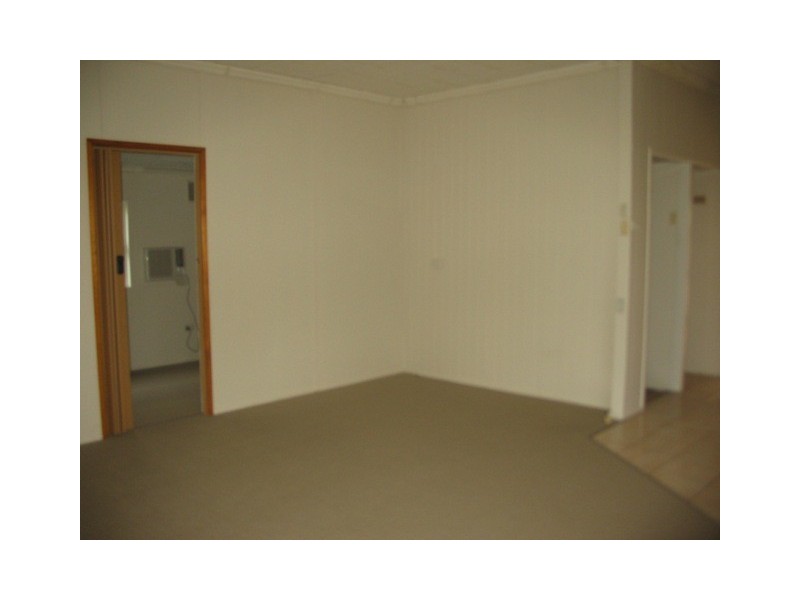 17 Whytecliffe Parade, Woody Point QLD 4019