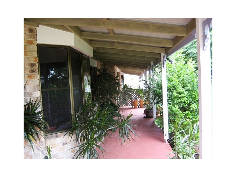 8 Bloodwood Court, Rothwell QLD 4022