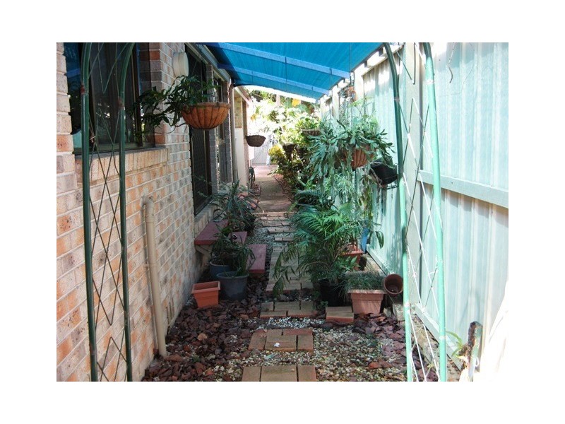 8 Bloodwood Court, Rothwell QLD 4022