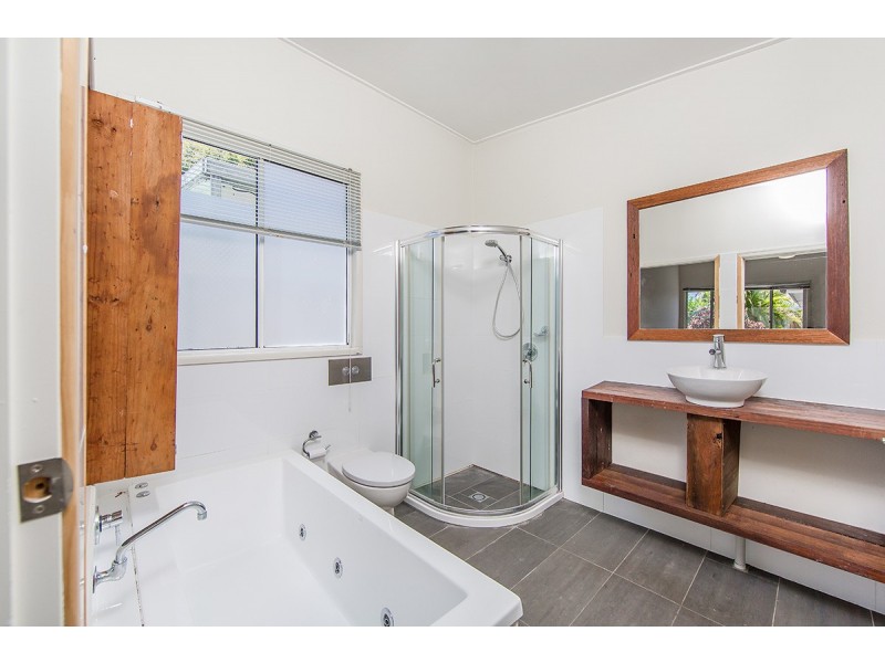 60 Bell Street, Clontarf QLD 4019