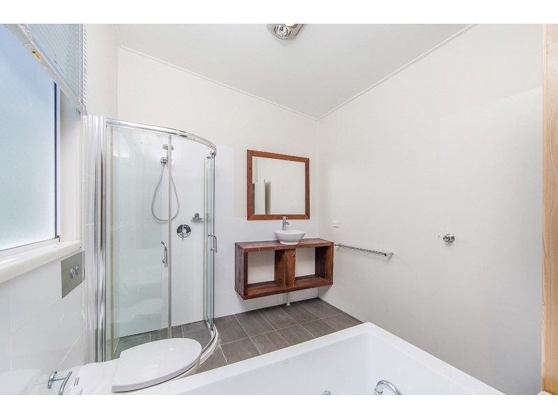 60 Bell Street, Clontarf QLD 4019