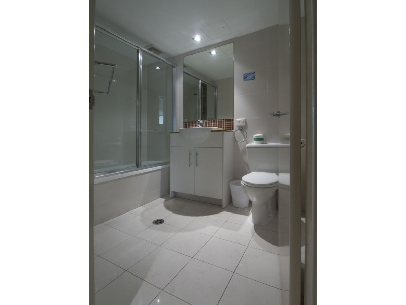 102/89 Landsborough Avenue, Scarborough QLD 4020