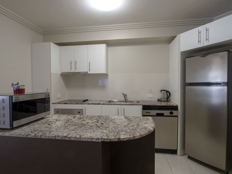 102/89 Landsborough Avenue, Scarborough QLD 4020