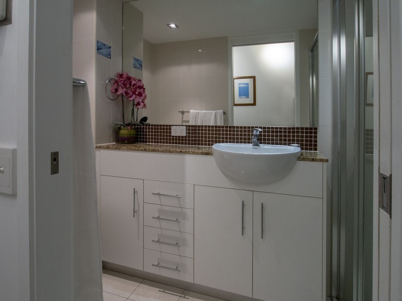 102/89 Landsborough Avenue, Scarborough QLD 4020