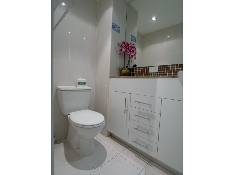 102/89 Landsborough Avenue, Scarborough QLD 4020