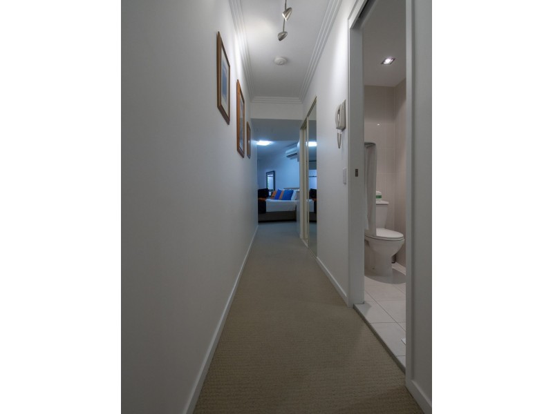 102/89 Landsborough Avenue, Scarborough QLD 4020