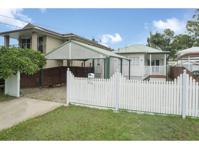 27a Roma Street, Scarborough QLD 4020