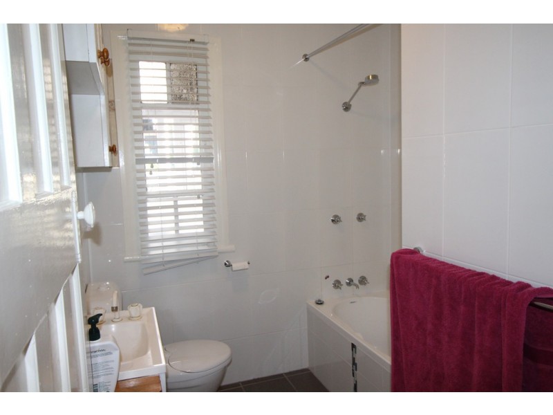 27a Roma Street, Scarborough QLD 4020