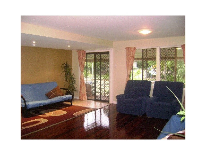 13 Henzell Street, Redcliffe QLD 4020