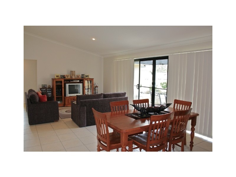 12 Greenway Place, Deception Bay QLD 4508