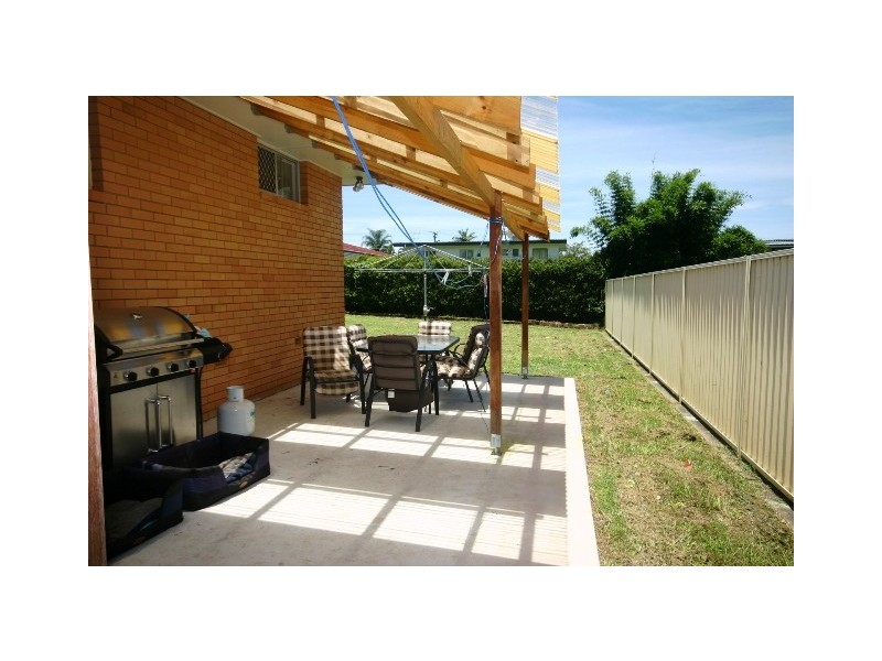 11 Ralph Street, Clontarf QLD 4019