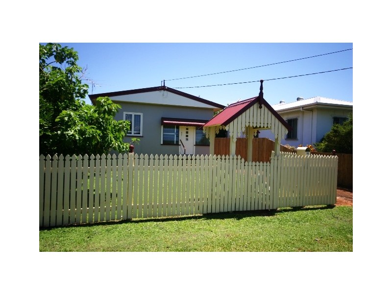 66 Collins Street, Woody Point QLD 4019