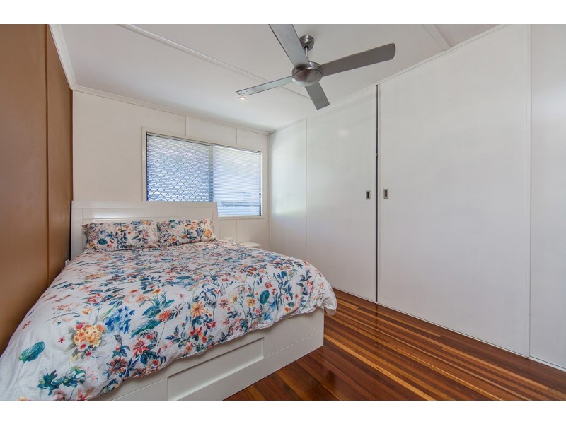 11 Wave Street, Kippa-ring QLD 4021