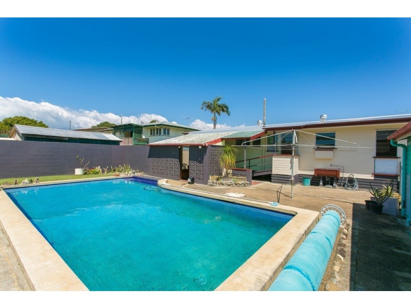 3 Houghton Avenue, Redcliffe QLD 4020