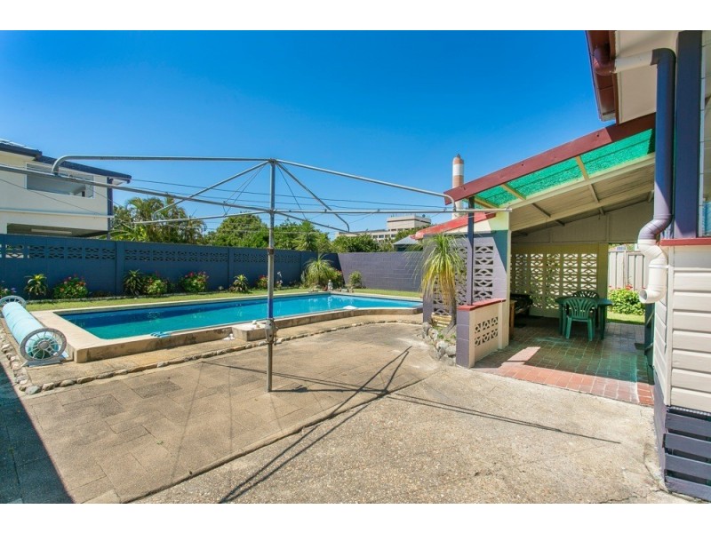 3 Houghton Avenue, Redcliffe QLD 4020