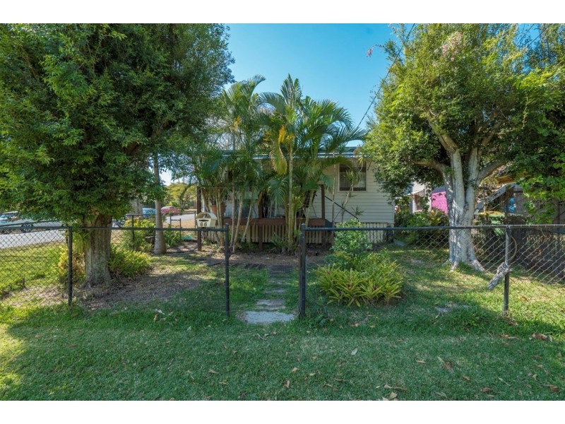66 Donald Street, Woody Point QLD 4019