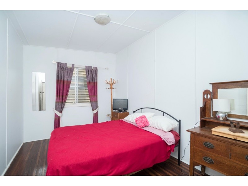 66 Donald Street, Woody Point QLD 4019