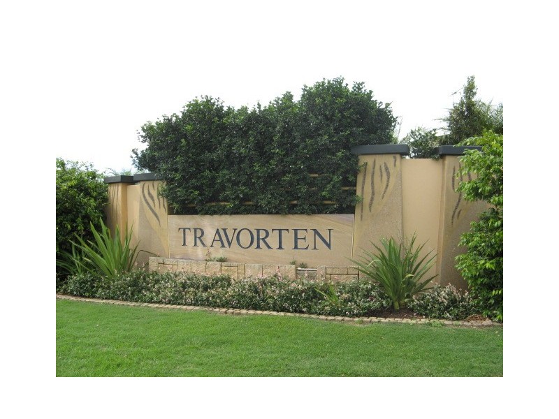 19 Azienda Place, Bridgeman Downs QLD 4035