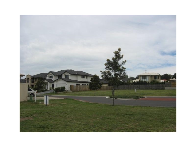 19 Azienda Place, Bridgeman Downs QLD 4035