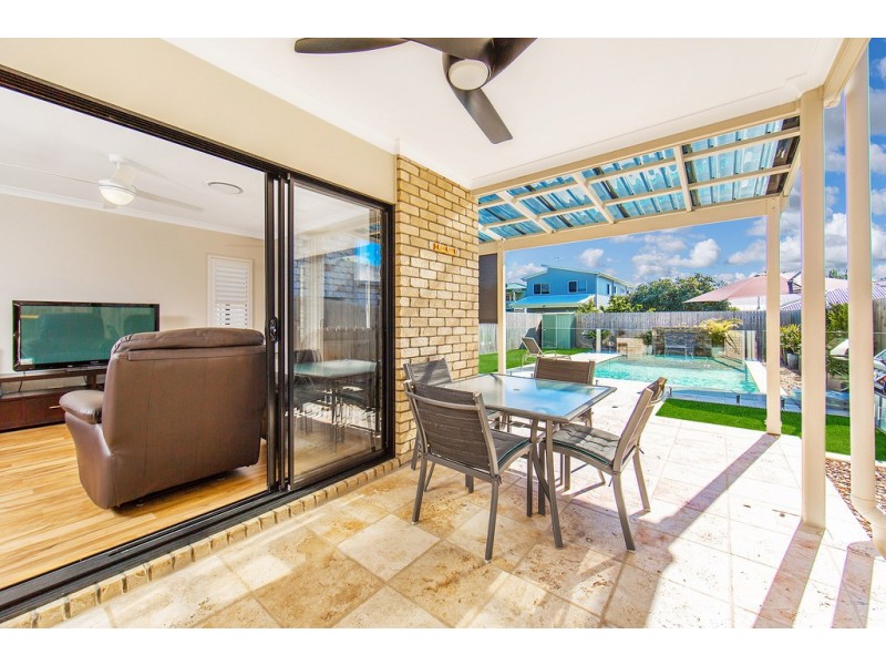 12a Queen Street, Scarborough QLD 4020