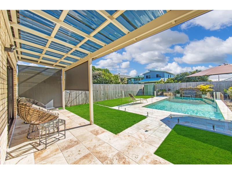 12a Queen Street, Scarborough QLD 4020
