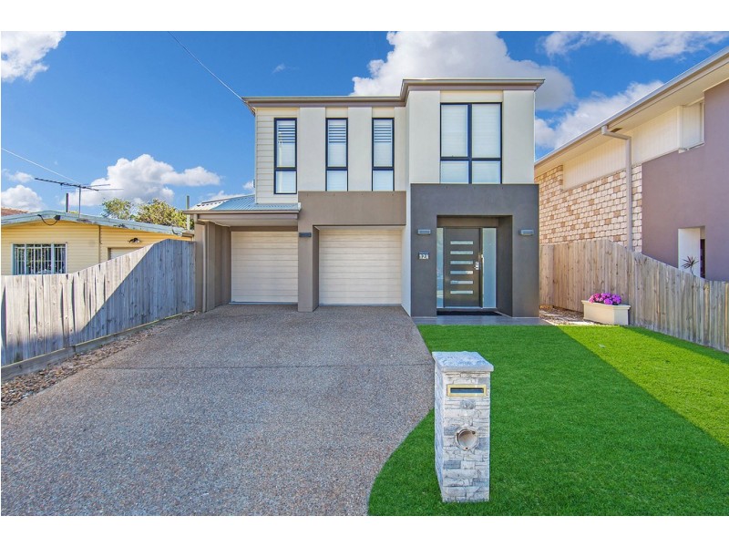12a Queen Street, Scarborough QLD 4020