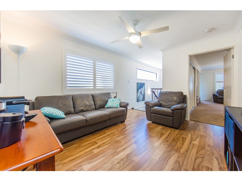 12a Queen Street, Scarborough QLD 4020