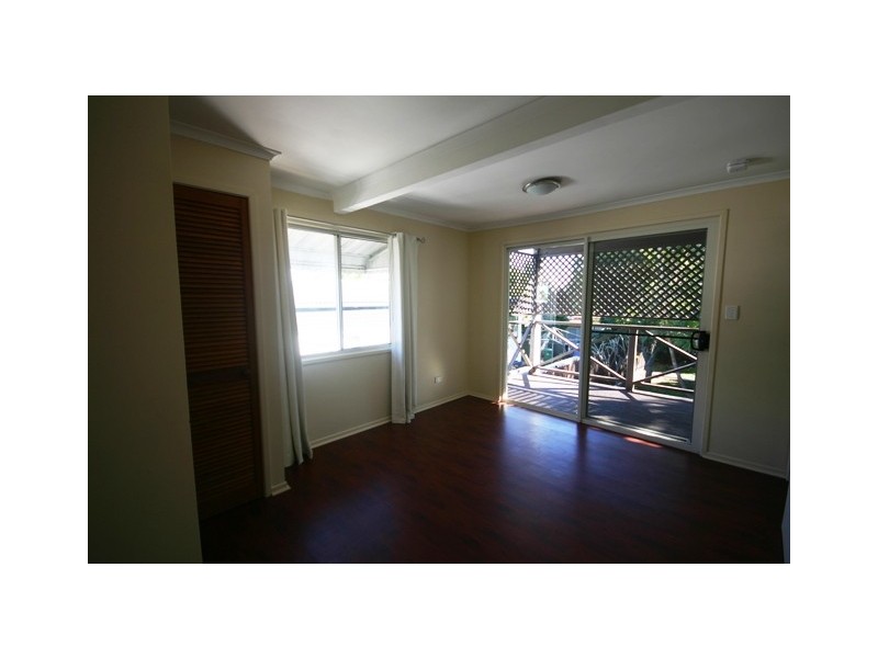 7 Kate Street, Woody Point QLD 4019