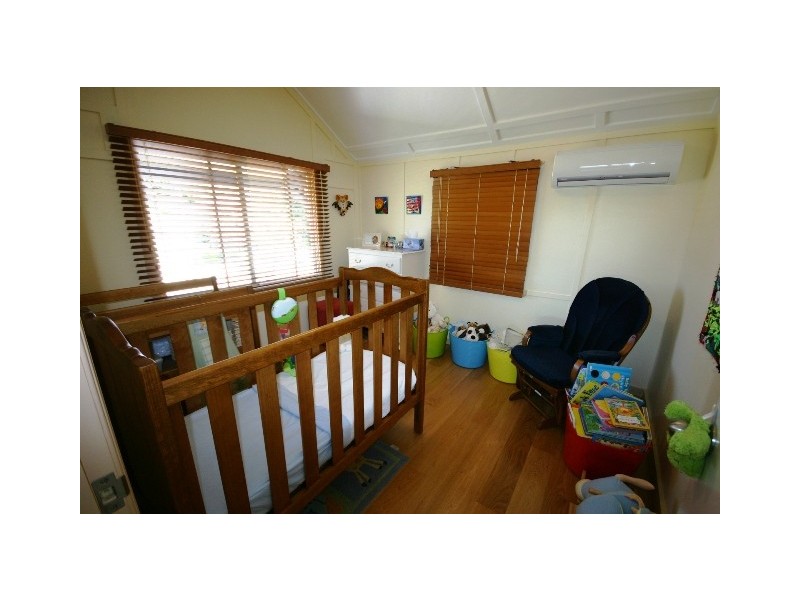 28 Shields Street, Redcliffe QLD 4020