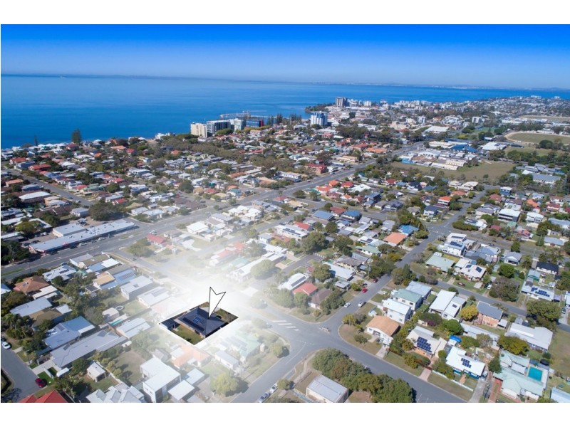 10 Davis Street, Redcliffe QLD 4020