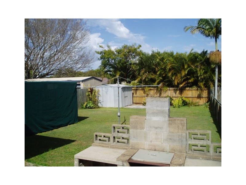 43  Bailey Street, Woody Point QLD 4019