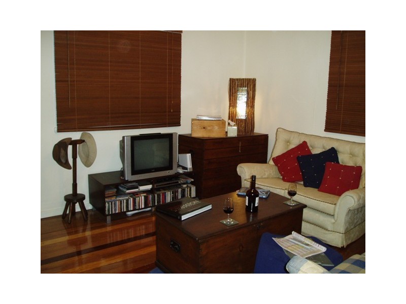 43  Bailey Street, Woody Point QLD 4019