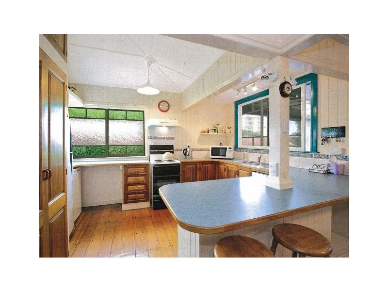 1 Louis Street, Redcliffe QLD 4020