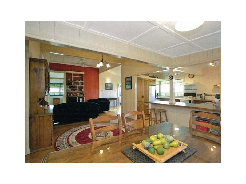 1 Louis Street, Redcliffe QLD 4020