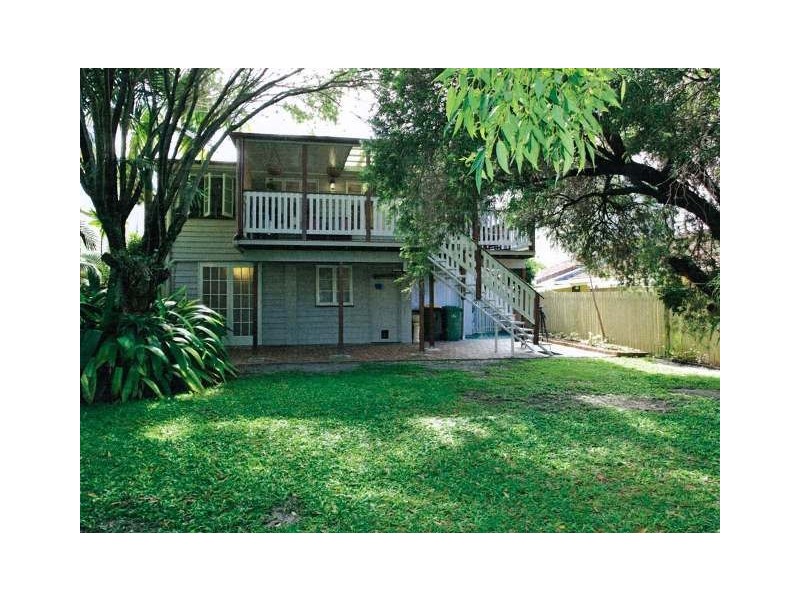 1 Louis Street, Redcliffe QLD 4020