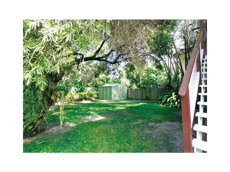 1 Louis Street, Redcliffe QLD 4020