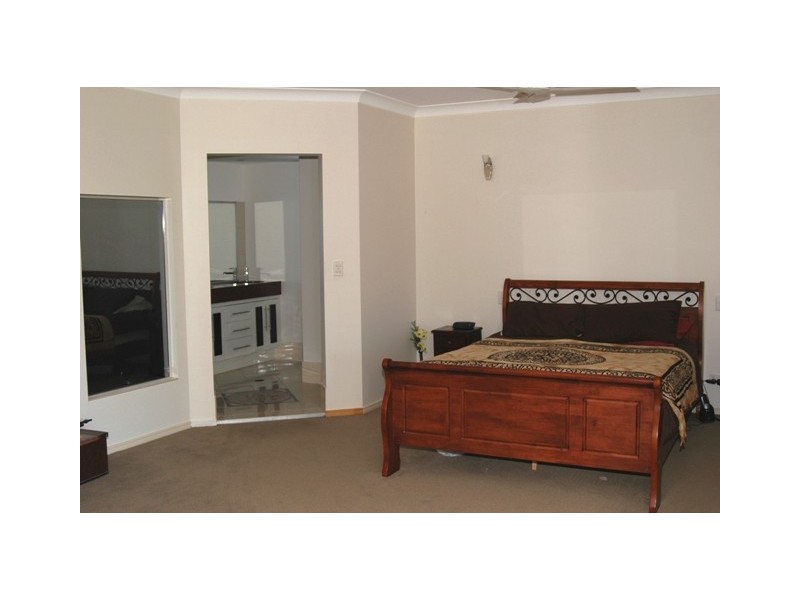 18 Clifford Street, Woody Point QLD 4019