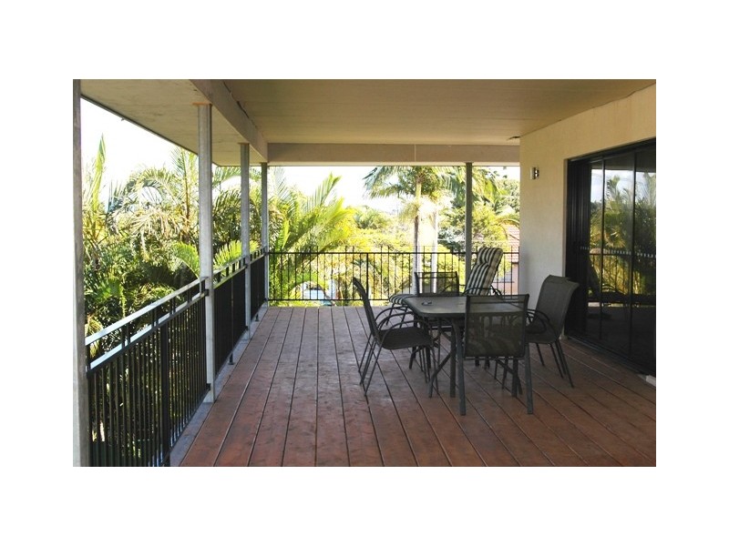 18 Clifford Street, Woody Point QLD 4019