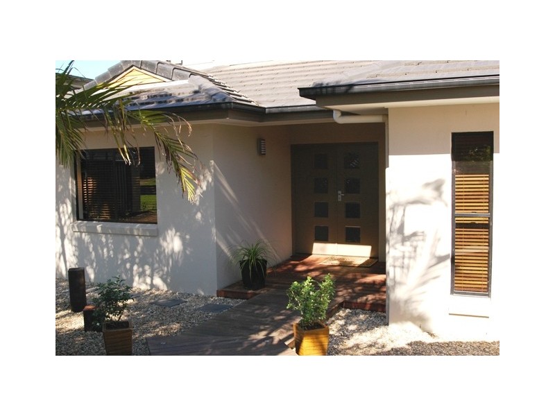 18 Clifford Street, Woody Point QLD 4019