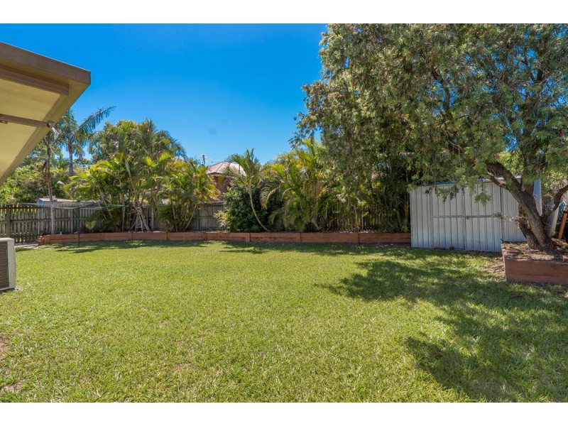 12 Banksia Court, Rothwell QLD 4022