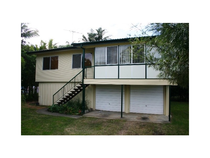 16 Michel Road, Scarborough QLD 4020