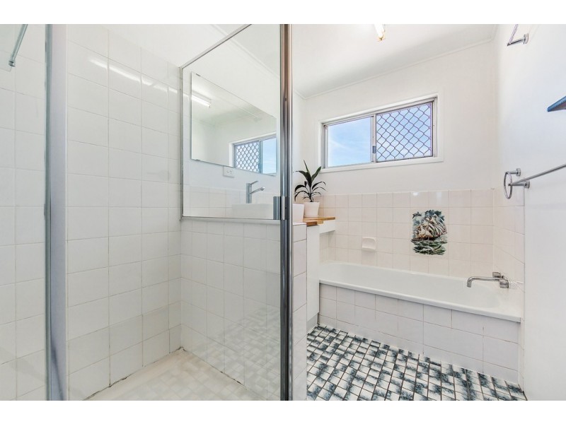 134 Klingner Road, Redcliffe QLD 4020